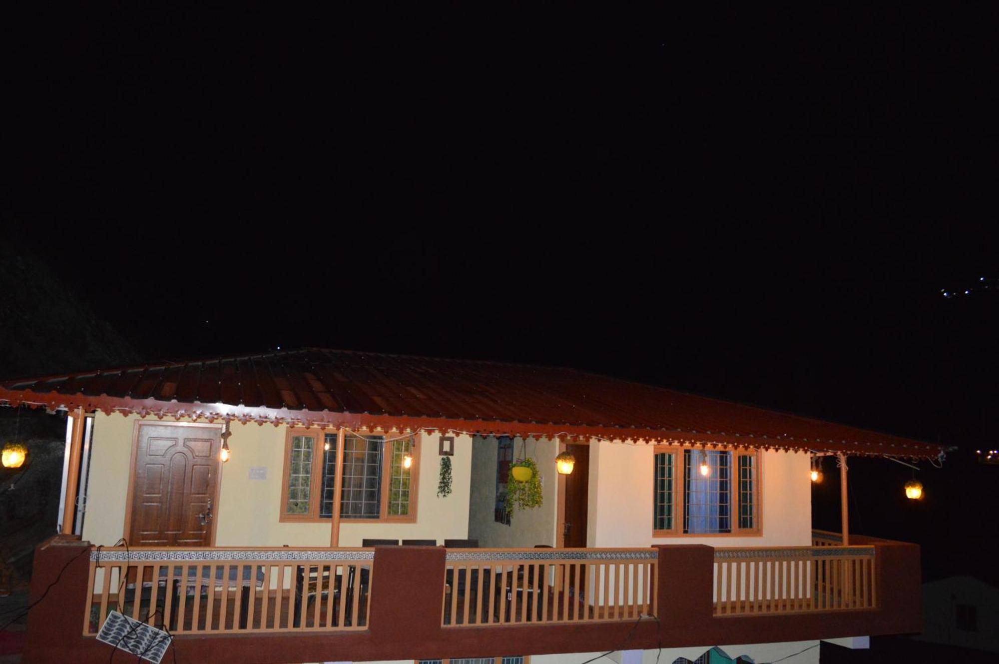 Laxmi Narayan Homestay-Harshil Harsil Extérieur photo