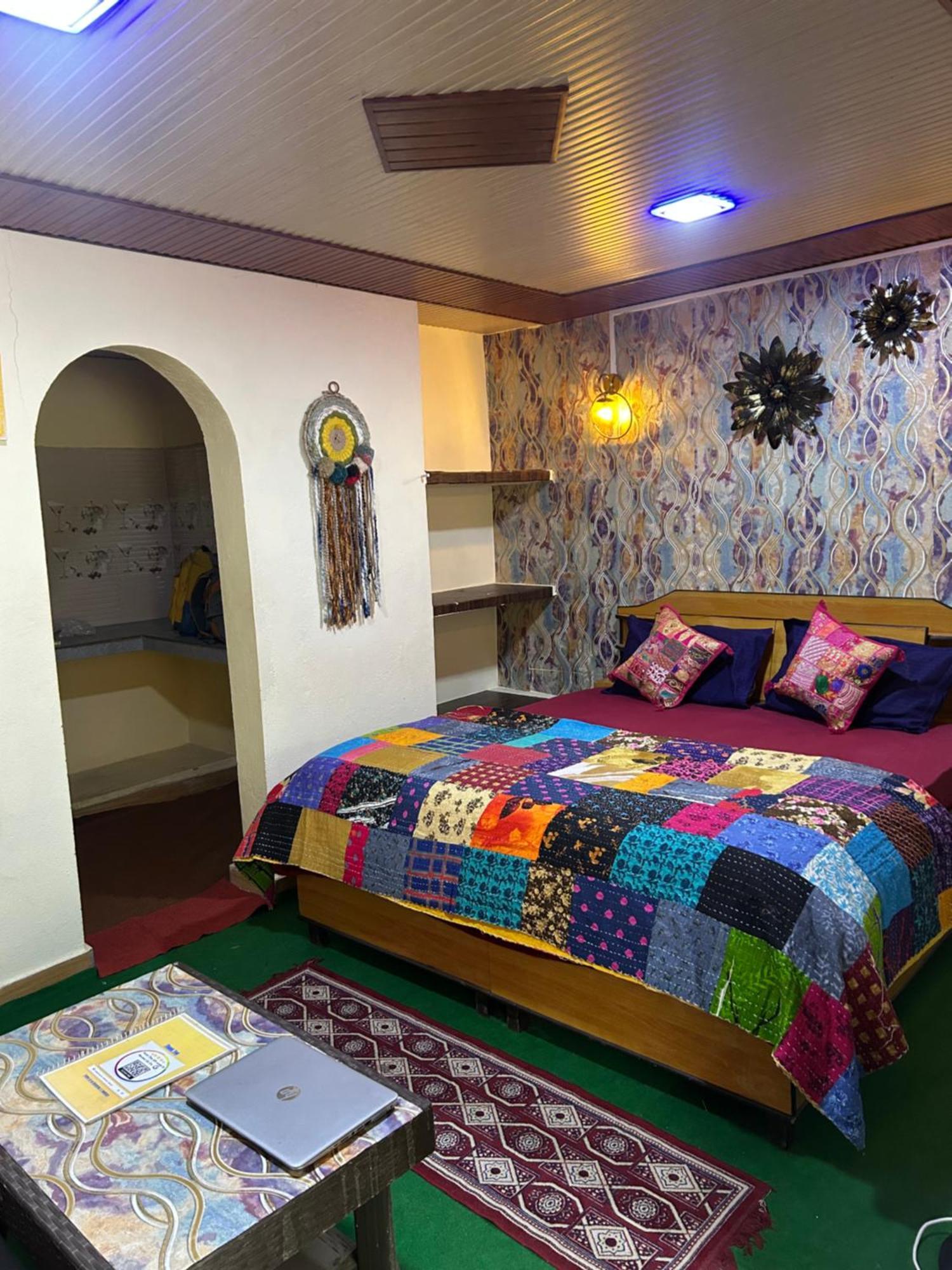 Laxmi Narayan Homestay-Harshil Harsil Extérieur photo