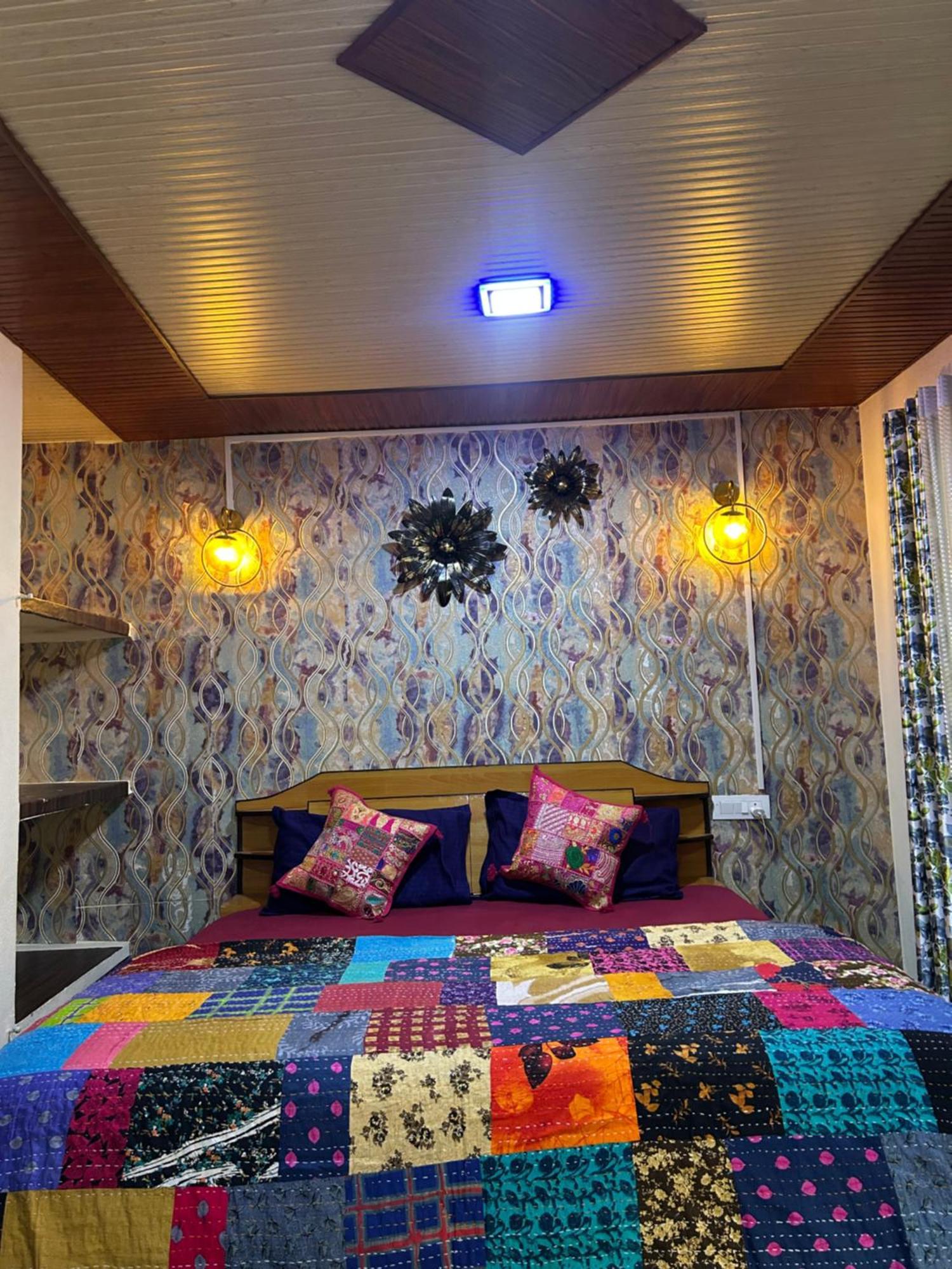 Laxmi Narayan Homestay-Harshil Harsil Extérieur photo
